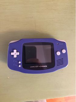 Gameboy Advanced purple