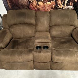Reclinable Couch 
