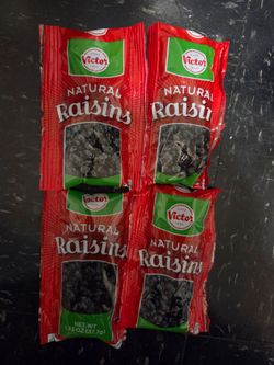 FREE 4-Pack Victor Brand Natural Seedless Raisins (1.33 oz Bags)