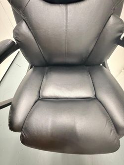 Black Executive Office Chair – Comfortable & Stylish