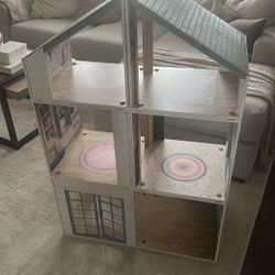 Doll House 