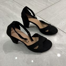 Brand New Heels Size 6.5
