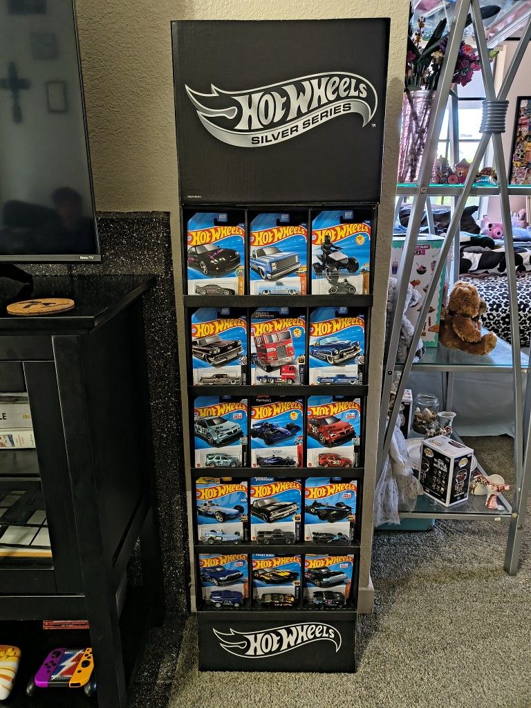 HOT WHEELS !!! HOT WHEELS BLACK SILVER SERIES SHIPPER !!! 83 Silverado Transformers Formula 1 Knight Rider Fast And The Furious