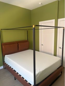 Queen Canopy Bed