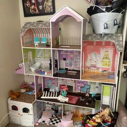 4 Ft Tall Barbie Doll House 