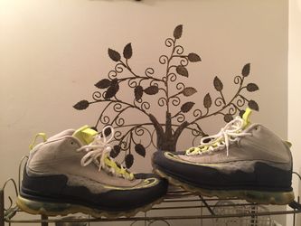 Nike air Griffey I have other shoes on my page