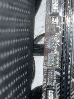 GTX 1070 INTEL I5 9600K CPU AIO COOLER MOTHERBOARD 16GB DDR4 2666 RAM Needs good cleaning but all works $100. by