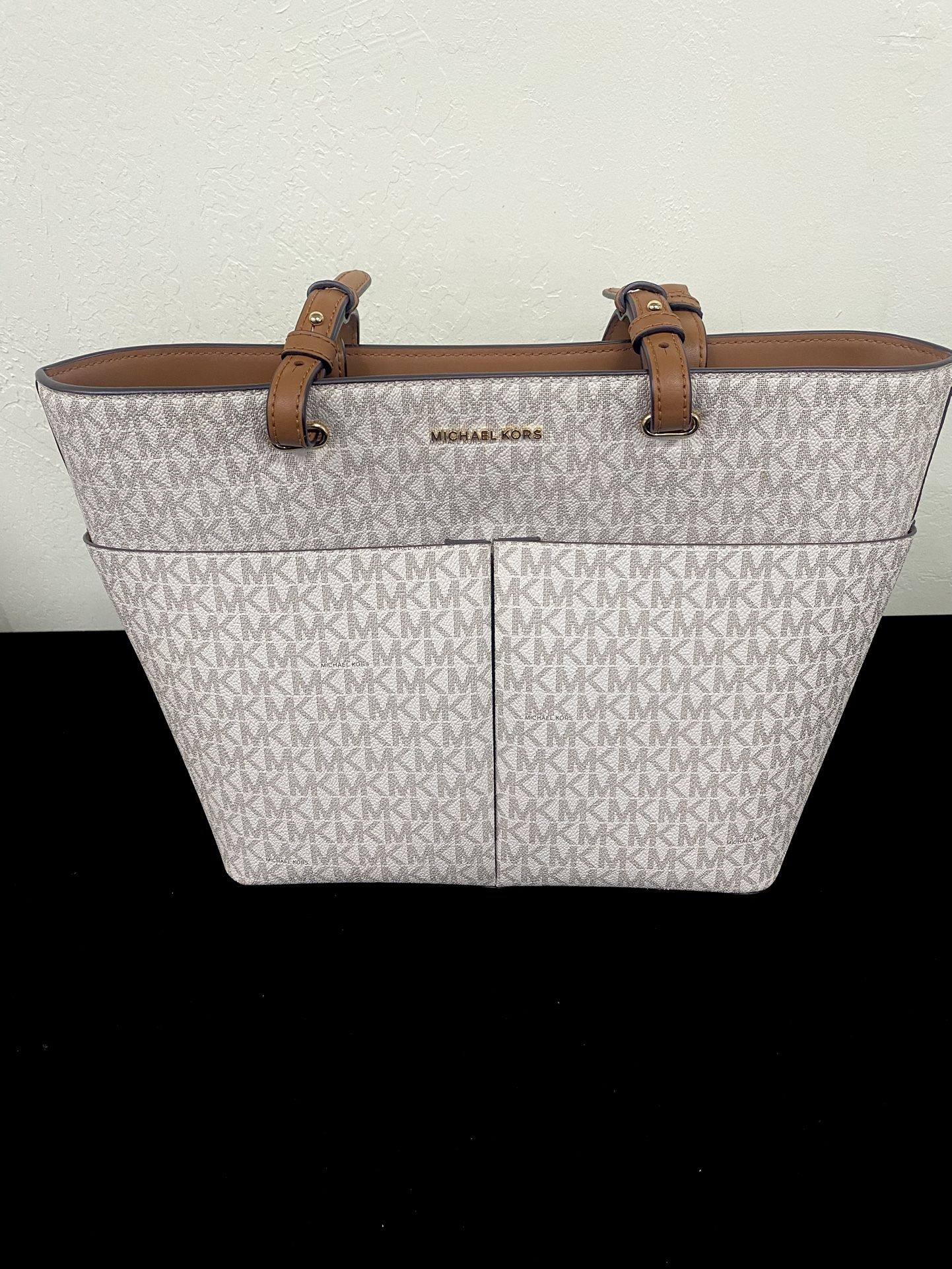 Michael Kors Bedford Medium Vanilla Acorn Tote