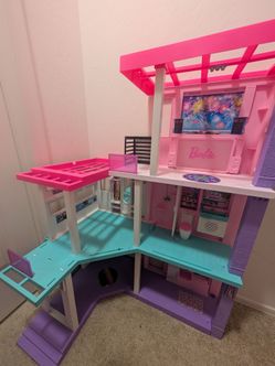 Barbie Dream House