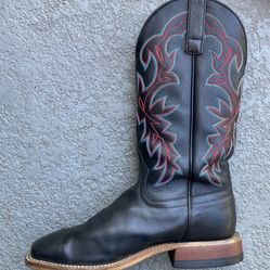 Women’s 9M square toe cowboy boot