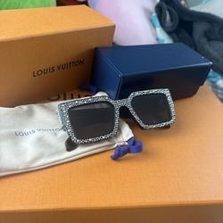 Louis Vuitton Clash Sunglasses