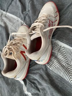 New Balance Bubble Gum Cleats Size 3y