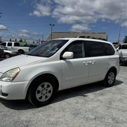 2007 Kia Sedona Minivan  167k miles Runs good  Clean title  No back seats  Firm on price  1650$ 253-444-7219 
