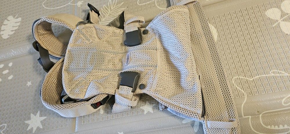 BABYBJÖRN Baby Carrier One Air – 3D Mesh, Pearly Pink (Excellent Condition)