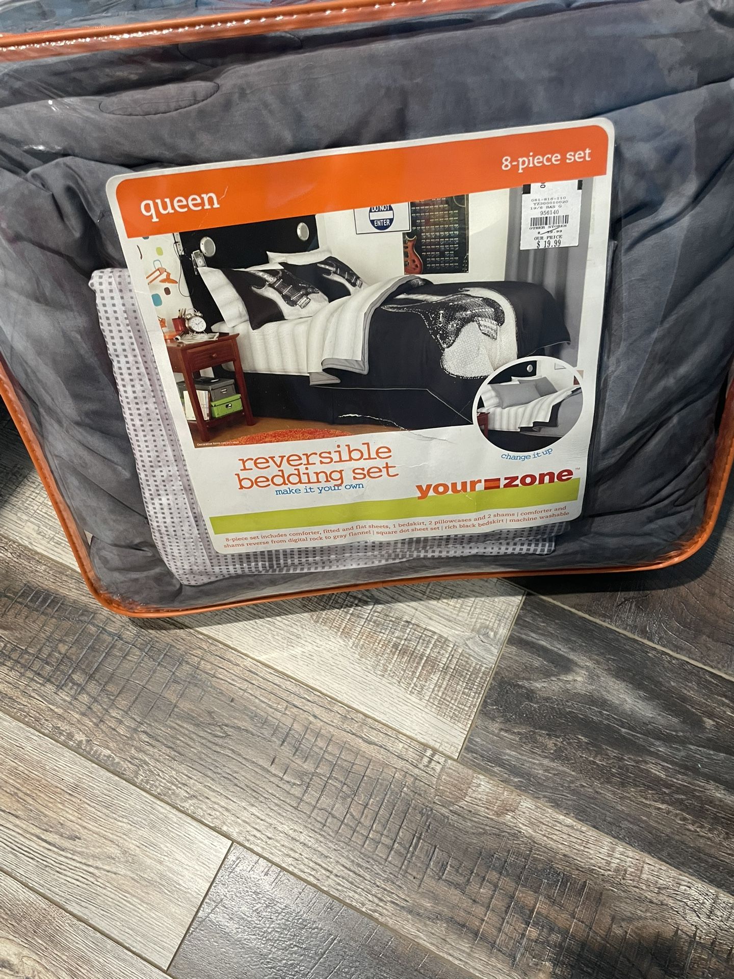 Queen Bedding Set