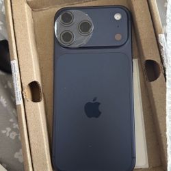 iPhone 17 Pro Max 256g blue