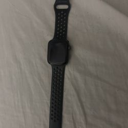 Nike Apple Watch Series 4 44mm