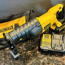 DeWalt DCS380 RECIPROCATING/ “ Sawzall SAW, W/ 3.0 AH Batt. Charger & Bag