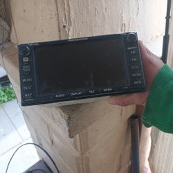 05 Toyota Sienna Stereo 