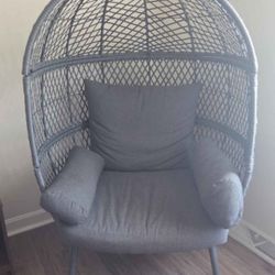 New Egg Chair!!