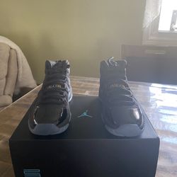 AIR JORDAN 11 GAMMA BLUE GRADESCHOOL SIZE 4y