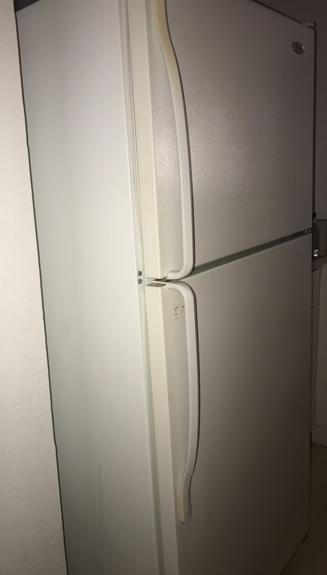 Refrigerator/ Please check the description below👇