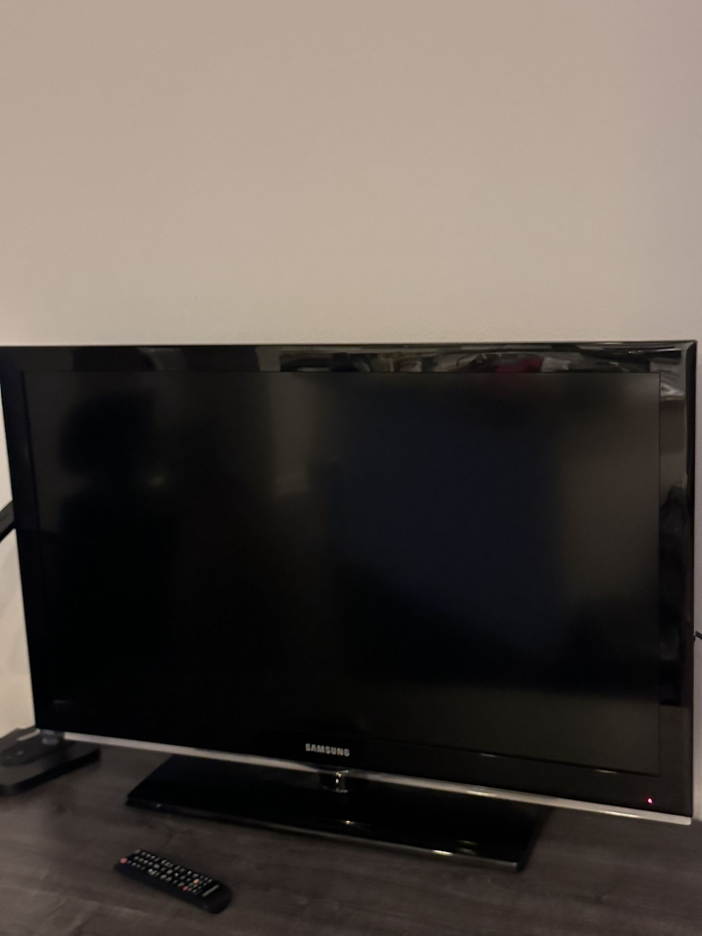 Samsung LN40C530F1F 40” Full HD Black LCD TV