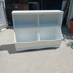 Cubby Organizer  / Toy Box Bookshelf 