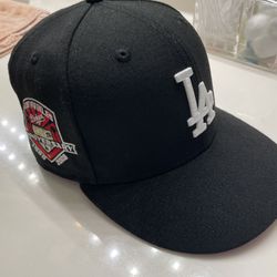 Dodgers 5950 New Era Black Red Anniversary Edition.