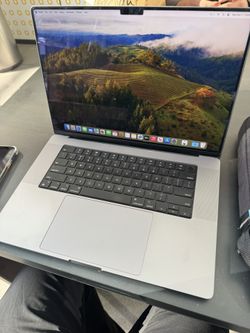 Apple MacBook Pro 16" (2021) – M1 Max, 32GB RAM, 1TB SSD