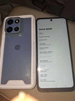 2 Moto G 2026 4-8 Ram 128 g $60ea. Or $100 both