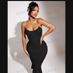 NEW! Black Strapless Bodycon Dress