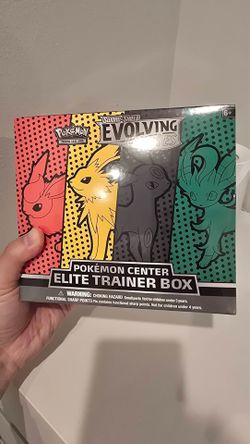 Pokemon Center Evolving Skies Etb