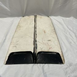 Original FORD fiberglass "Short Boss" hood scoop for 1969/1970 Mustang/Torino
