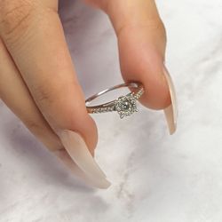 White Gold Womans Wedding Ring W/ Real Diamonds