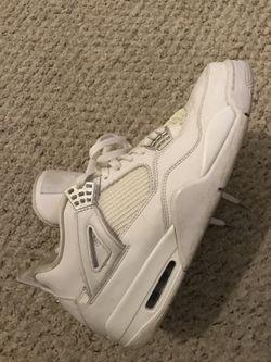 Retro Jordan 4s size 11
