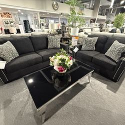2 Pc Sofa And Loveseat 