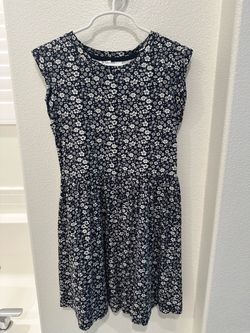 Girls GAP floral dress size medium 8