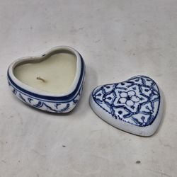 Vintage Blue White Heart Shaped Candle Trinket Box Porcelain Floral Pattern