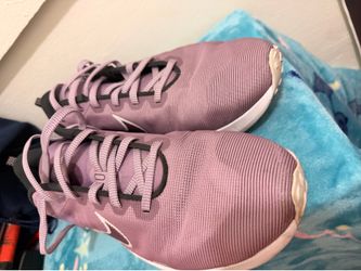 Womens 11.5 Nikes