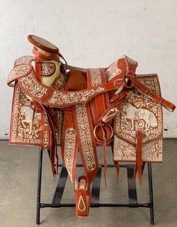Montura bordada hecha en mexico pura calidad