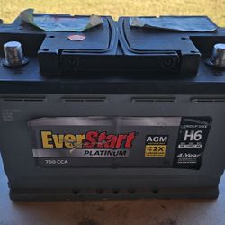 Car Battery Size H6 or 48 AGM 
