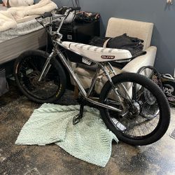 brand: zooz Color: Chrome  