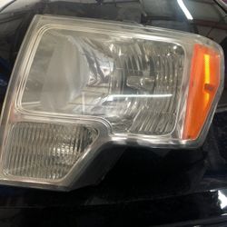 09-14 F150 Driver Headlight Headlamp 