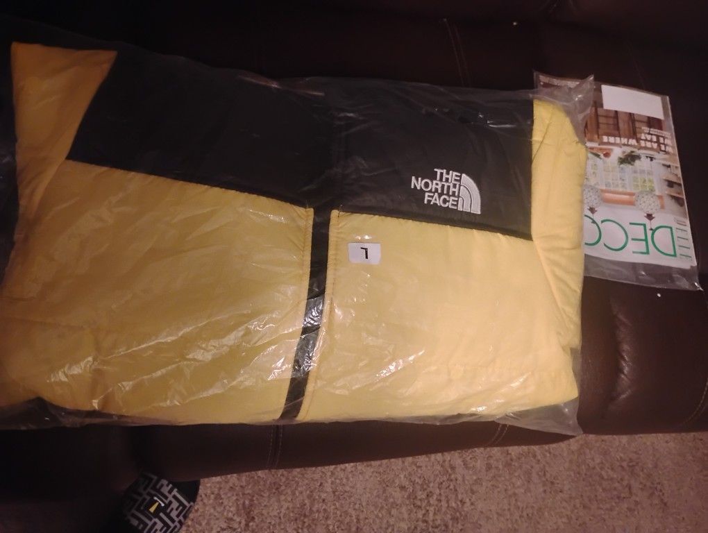 """"Retro 1996 Nuptse North Face Jacket """"