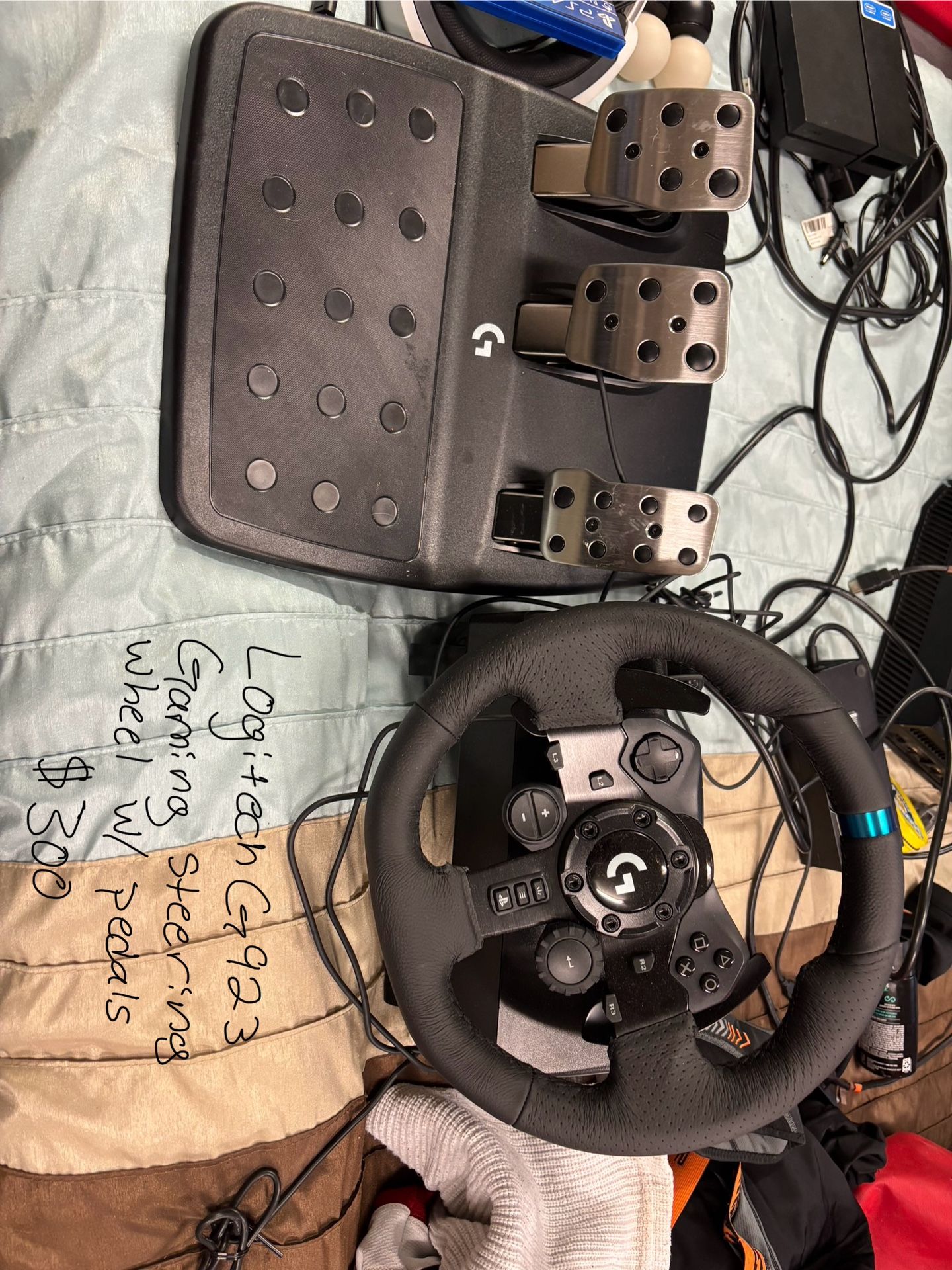 Logitech G923 Gaming Wheel With Pedals