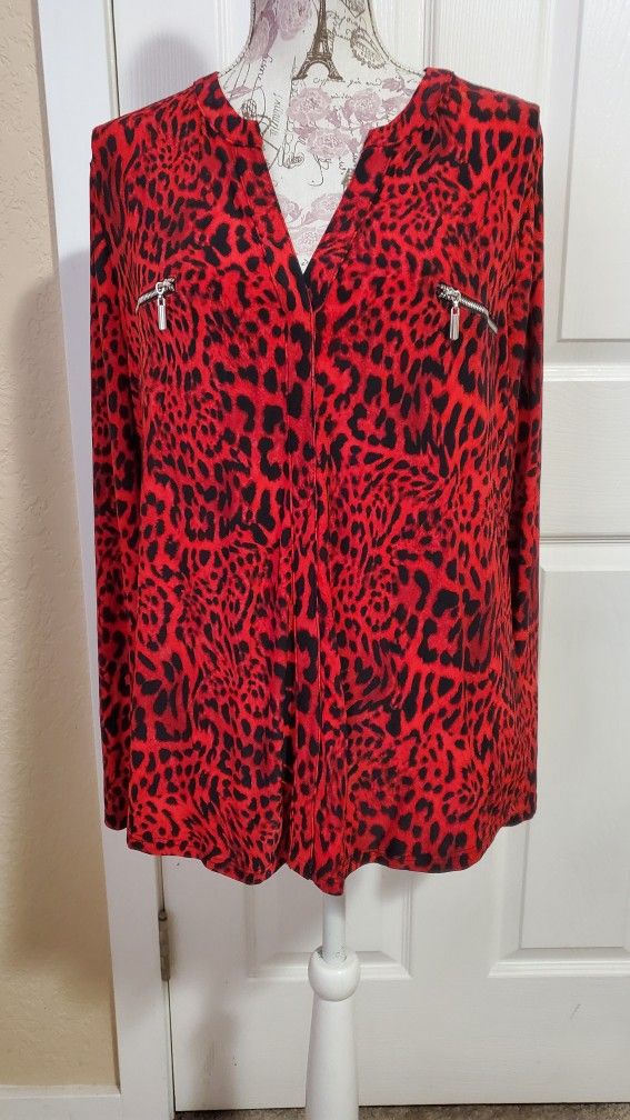 NWT. INC International Concepts Womens Blouse. XL