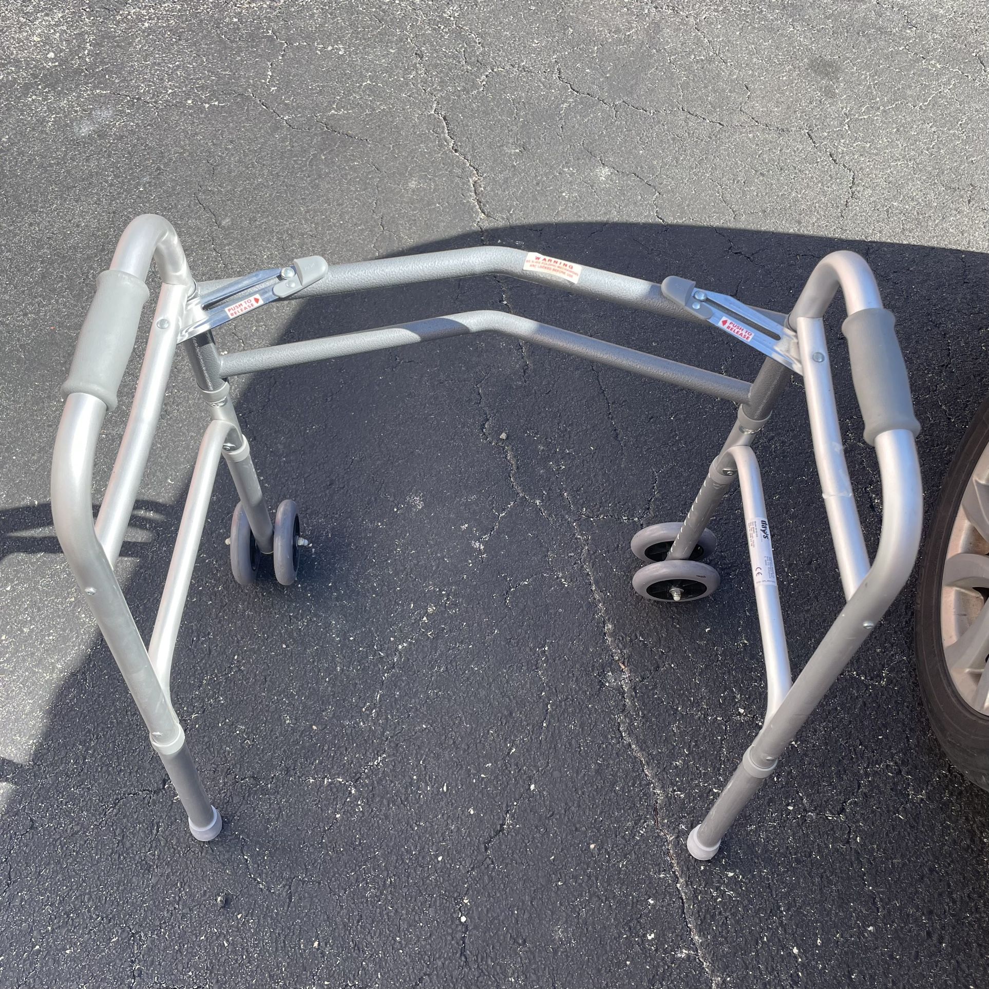 Days Aluminum Frame Walker