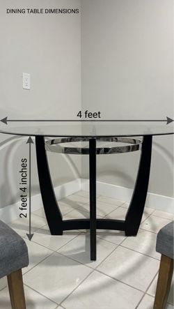 Dining table for 4 people
