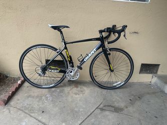 Giant Road Bike